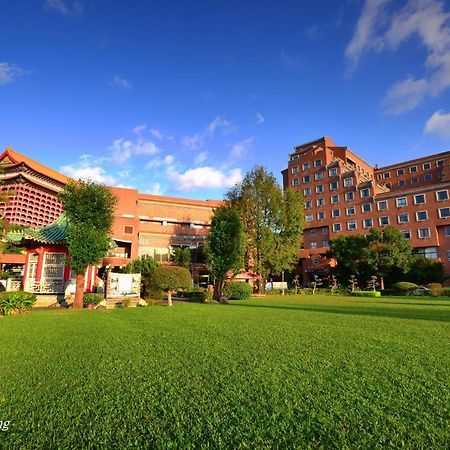 Chientan Youth Hotel Taipei Bagian luar foto