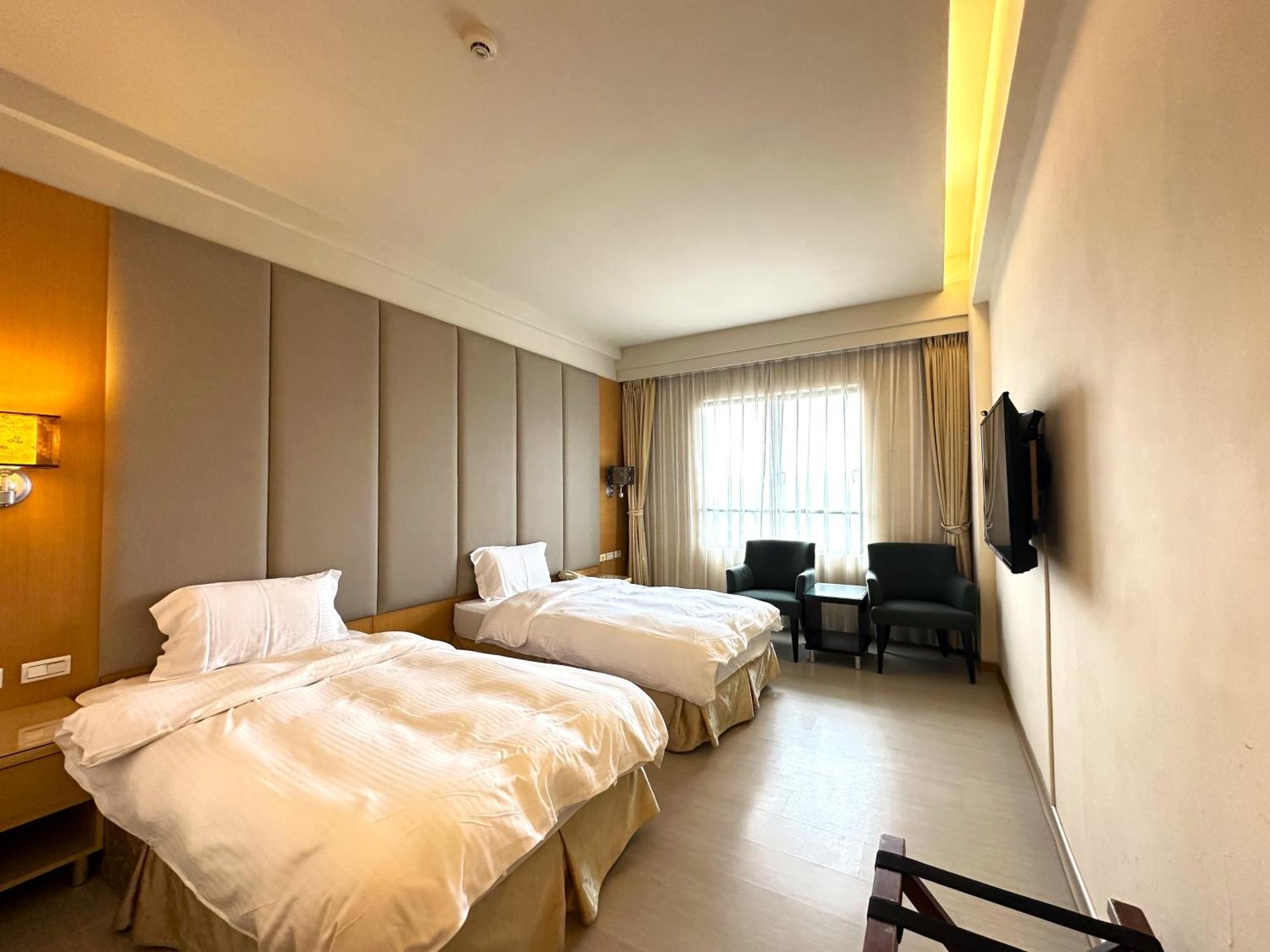 Chientan Youth Hotel Taipei Bagian luar foto