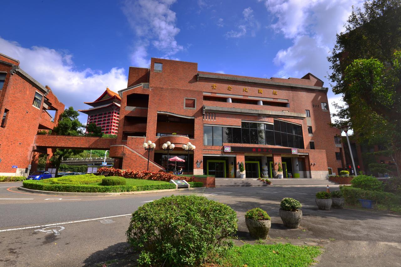 Chientan Youth Hotel Taipei Bagian luar foto