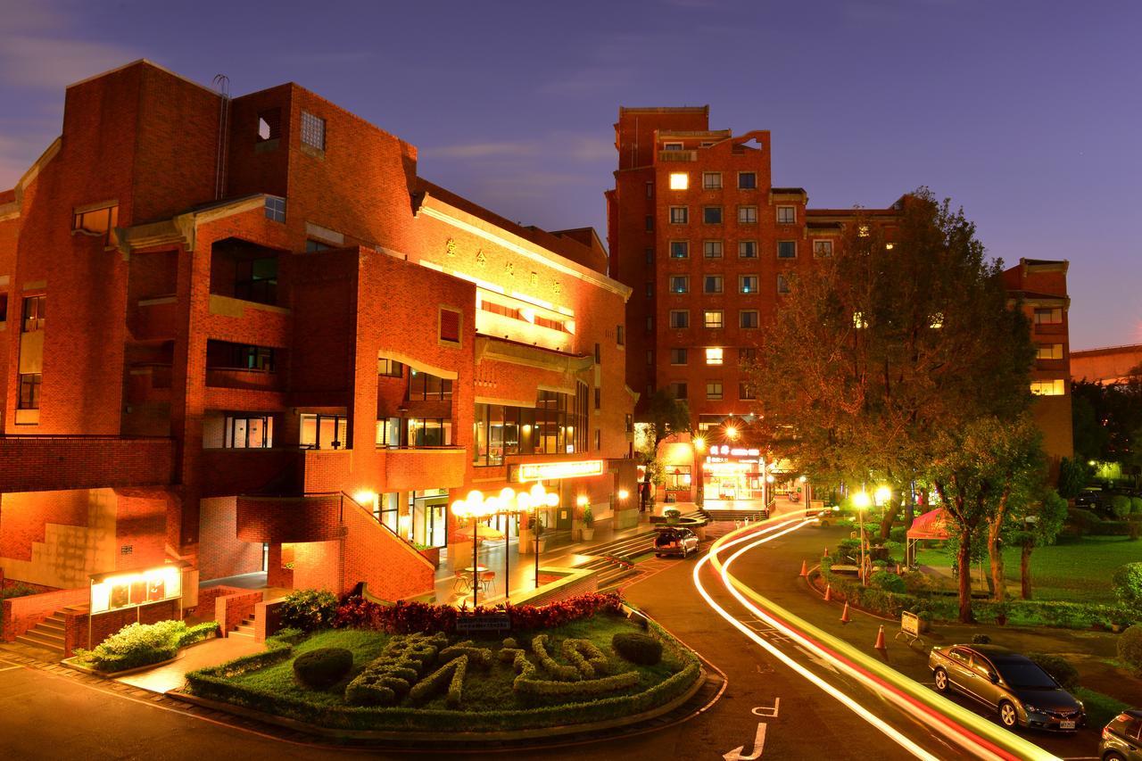 Chientan Youth Hotel Taipei Bagian luar foto